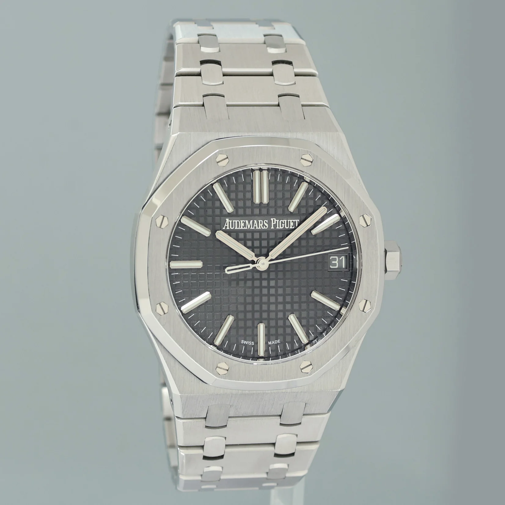 2026 AP SERVICE MINT PAPERS Audemars Piguet Royal Oak Steel 15510ST Grey Watch - Image 3