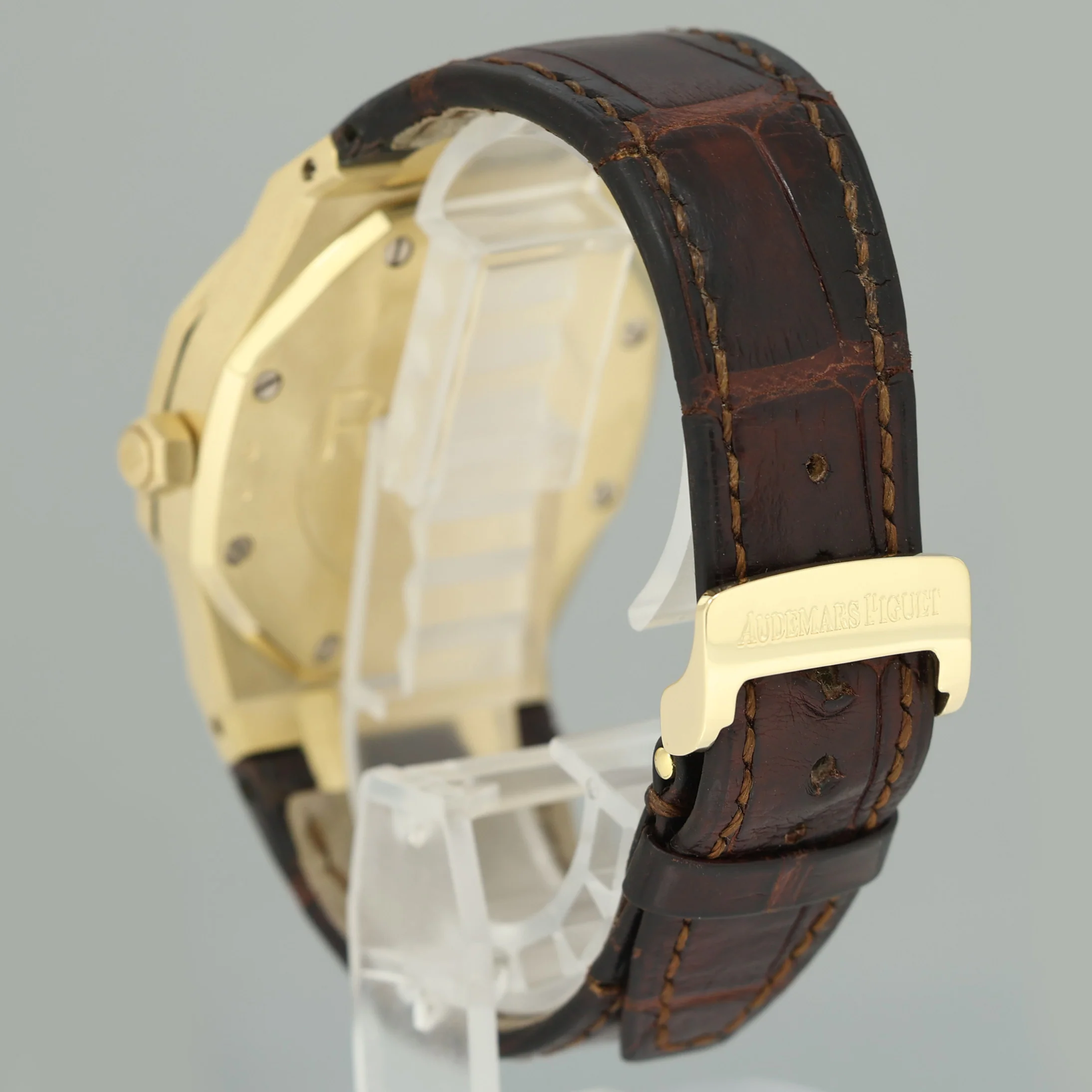 MINT Audemars Piguet AP Royal Oak Dual Time Yellow Gold 26120ba 39mm White Leather Watch Box - Image 4