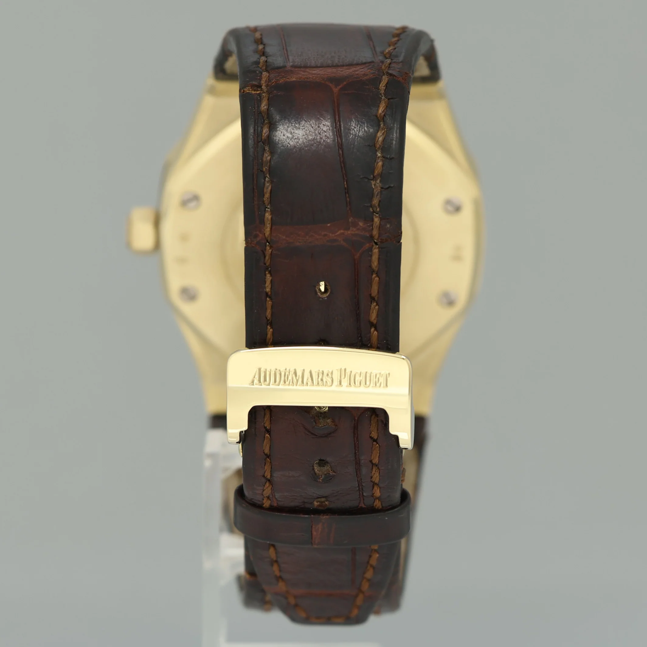 MINT Audemars Piguet AP Royal Oak Dual Time Yellow Gold 26120ba 39mm White Leather Watch Box - Image 5